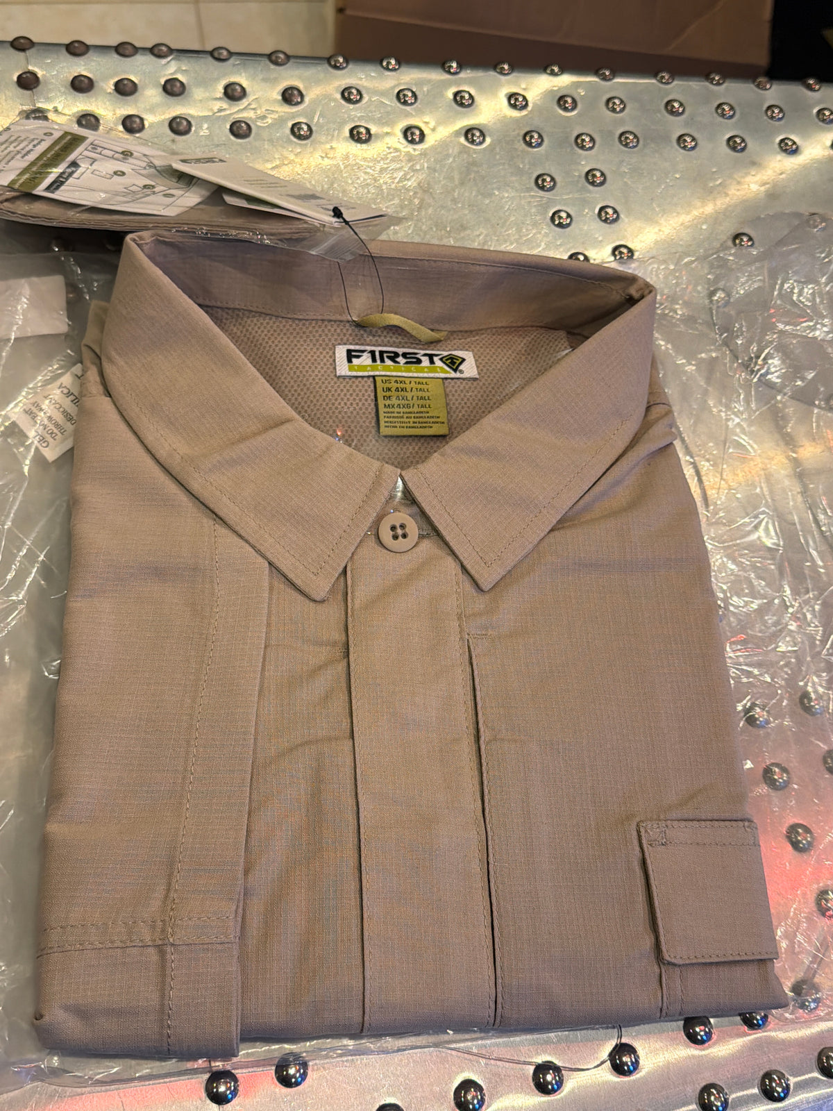 Men's Khaki V2 Short Sleeve Shirt